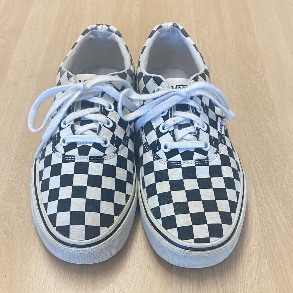 Vans Black/White Women 9.5 Checkered Off The Walk Lace-up Skate Sneakers - Picture 2 of 6